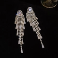 Orecchini a nappa in argento con zirconi scintillanti su velluto nero di lusso - Stile a Nappa Multistrato in Diamante Rotondo (62#) / Argento