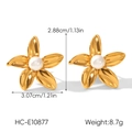 Detailed size and weight specs for 18k gold flower earrings with center pearls - Gold Flower Pearl Style (HC-E10877)