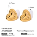 Detail view of chunky heart earrings in gold stainless steel with exact measurements - Smooth 3D Style (JDE2406007)