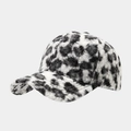 Dettaglio del berretto da baseball con stampa leopardata in bianco e nero in morbido peluche - Regolabile / Leopardo Bianco e Nero (2#)