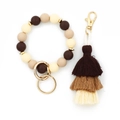 Bracciale portachiavi con nappe in cotone a tre strati con perle in silicone e anello d'oro - Marrone