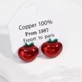 Détail de boucles d'oreilles pomme rouge sur base en pierre en cuivre 100% - Or blanc-Pomme