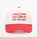Cappellino da baseball bicolore con visiera rossa e ricamo i dont cook but i like to stir the pot - Bianco Sporco Spliced Rosso