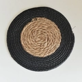 Round woven cotton linen placemat in two-tone black and natural jute design - 35cm / Black/Natural Seagrass