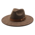 Klassieke donkerbruine fedora hoed met brede rand en leren band met gouden gesp - M (56-59cm) / Bruin Faux Suède