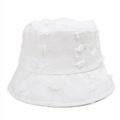 Bob blanc en coton effiloché avec écusson fleur et style vintage pour protection solaire - M (56-58cm) / Blanc Patchwork
