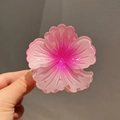 Haarklem met roze kleurverloop bloemvorm van doorschijnend hars voor zomerse strandstijl - 8 cm Grote Maat / Kersenbloesem Roze