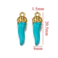 Turquoise blue Italian cornuto pendant with golden crown cap in 20.5mm size - Blue - Gold