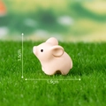 Miniature beige resin pig figurine for moss micro-landscapes, 1.5cm tall décor - No.5 Little Pink Pig