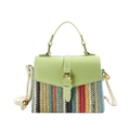 Bolso bandolera tejido de moda con solapa verde y patrón de rayas de colores - Verde