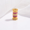 Vista macro dell'anello distanziatore in argento S925 con zirconi rosso rosa e bianchi - Tipo B (SZ30) / Oro / Medio 7*13.4mm