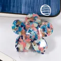 Pinza per capelli a fiore in acrilico tie-dye con venature marmorizzate blu rosa e bianche - Agata Multicolore