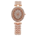 Elegante orologio da donna in oro rosa con quadrante ovale con cristalli e cinturino diamante - Oro rosa