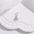 Dettaglio del ciondolo svasato in argento sterling S925 con zirconi scintillanti - Stile B: Gancio Vestito Argento (5*13.3mm)