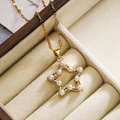 Collana dorata con ciondolo a stella cava impreziosita da perle e zirconi colorati - Stile Stella a Cinque Punte Traforata (23404)