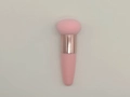 Rosa Pilz-Make-up-Schwamm mit roségoldener Verbindung und passendem Griffstück - Rosa