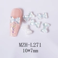 Vista de detalle de adornos para uñas con lazo aurora de 10x7mm y acabado de cristal iridiscente - Blanco Mocha (L271)