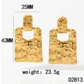 Detailed view of hammered gold geometric earrings with dimensions 25mm by 43mm - Rectangular Plate Style (D2813) / Gold