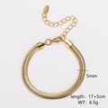 Vista piatta di un bracciale a catena a serpente in acciaio dorato 5mm con misure - Larghezza 5mm / Oro