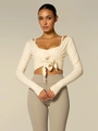 Crop top sexy beige a portafoglio con maniche lunghe, scollo a V, decorazione floreale e laccetti - S / Albicocca Chiaro