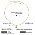Goldene Schlangenkette aus Edelstahl mit einem kleinen grünen runden Zirkonia-Anhänger - Goldener Grüner Runder Anhänger (JDN0312001-5)