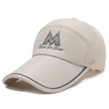 Beige Herren-Baseballkappe mit langem Schirm und M-Stickerei auf atmungsaktivem Mesh - Verstellbar / Khaki