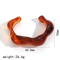 Detail view of amber resin wavy open bangle with 70mm height and 84.5mm width specs - Amber Marble Open Cuff Bangle (TB7208-BR) / 18K Gold