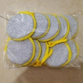 Set de 10 esponjas de cocina redondas con superficie de fregado plata y borde amarillo - Bolsa OPP Paquete de 10 piezas