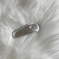 Fermaglio per capelli argento con strass cuore rosa su sfondo in peluche bianco - Fermaglio BB a cuore argento