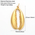 Detail showing golden stainless steel shell pendant dimensions and technical specs - Shell-G11