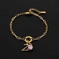 Elegante 14K goud vergulde roestvrijstalen armband met letter Z en roze edelsteen hanger - Letter Z