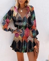 Dettaglio vestito a maniche lunghe scollo a V con stampa leopardata e volant - S / Leopardo Nero