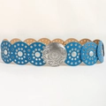 Cinturón boho de cuero azul con ojales metálicos y hebilla plateada con grabado - 100cm / Plata Antigua Azul