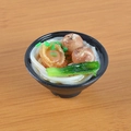 Miniature Japanese abalone ramen bowl model with noodles and mushrooms in black bowl - Mushroom and Abalone Noodles (No Keychain) / 5cm x 2cm x 2.5cm