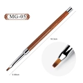 Flat round professional nail art brush with redwood handle and silver ferrule 16.3cm - Checkered Brush (MG-05)