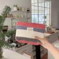 Neceser tejido multicolor con rayas rojas, azules y blancas con cremallera - Rayas Rojas y Blancas