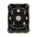 Wheel of Fortune Tarot Metall Emaille Pin mit Mondphasen in Gold und Schwarz - Das Rad des Schicksals