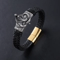 Pulsera para hombre de cuero trenzado con cabeza de cobra plateada y cierre magnético dorado - Dorado