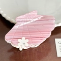 Pink shell-shaped acetate hair claw clip with white flowers and sparkling rhinestones - Pink-9cm