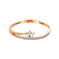 Bracelet jonc ouvert en or rose minimaliste orné d'une étoile scintillante en cristal - 3033 Or Rose