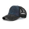 Dunkelblaue Trucker-Kappe aus gewaschenem Denim mit schwarzem Netzrücken und Verstellriemen - Marineblau