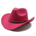 Détail du chapeau de cowboy en feutre rose avec ruban en cuir brun et clous dorés - M (56-58cm) / Rose Rouge