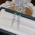 Orecchini pendenti in argento S925 con brillanti cristalli di zirconia cubica - Frangia Zirconia Taglio a Gradini Argento (E0436)