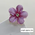 Mini pince à cheveux fleur violette avec cristal central et paillettes taille 2cm - Violet