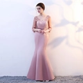Abendkleid in Rosa mit V-Ausschnitt, Spitze und Meerjungfrau-Schnitt aus Satin - US size 2 (S) / Dunkelrosa