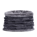 Dettaglio di uno scaldacollo in maglia invernale con fodera in pile grigio e filato blu - Taglia Unica (Alta Elasticità) / Blu Marino (Scaldacollo)