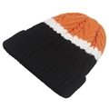 Driekleurige kabelgebreide muts in oranje, wit en zwart voor de winter - Oranje/Wit/Zwart Color Block (Zwart)