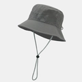Dettaglio cappello a secchiello grigio scuro impermeabile con cordino regolabile - Taglia unica / Grigio