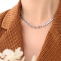 Collana a maglie d'argento con zirconi a taglio quadrato e design a catena ondulata - Collana Argento