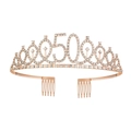 Dettaglio della tiara per il 50° compleanno in oro rosa con strass e pettini laterali - 50 Anni